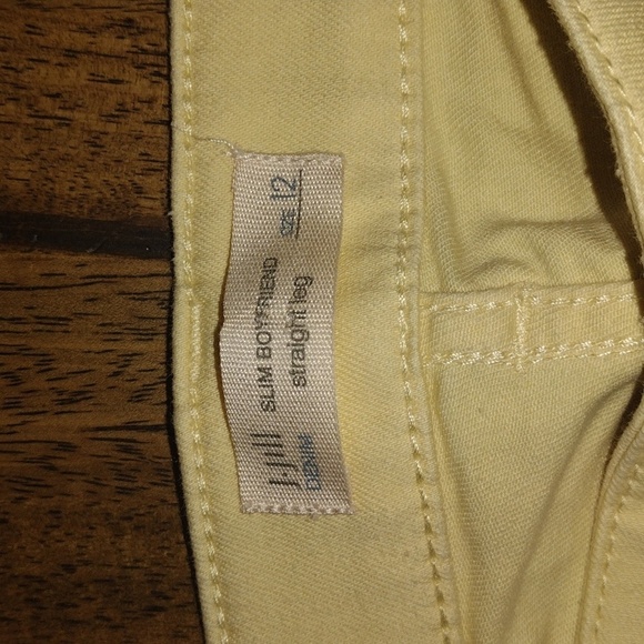 J Jill - Slim Boyfriend Straight Leg Jeans - Pale/ Butter Yellow - 12 - Picture 4 of 8